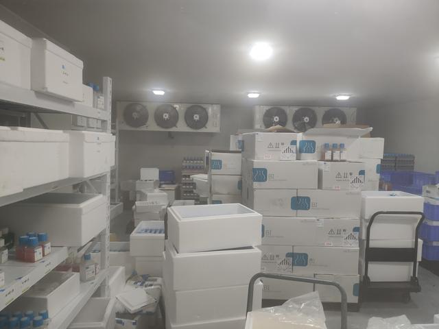 医药冷库湿度如何控制？